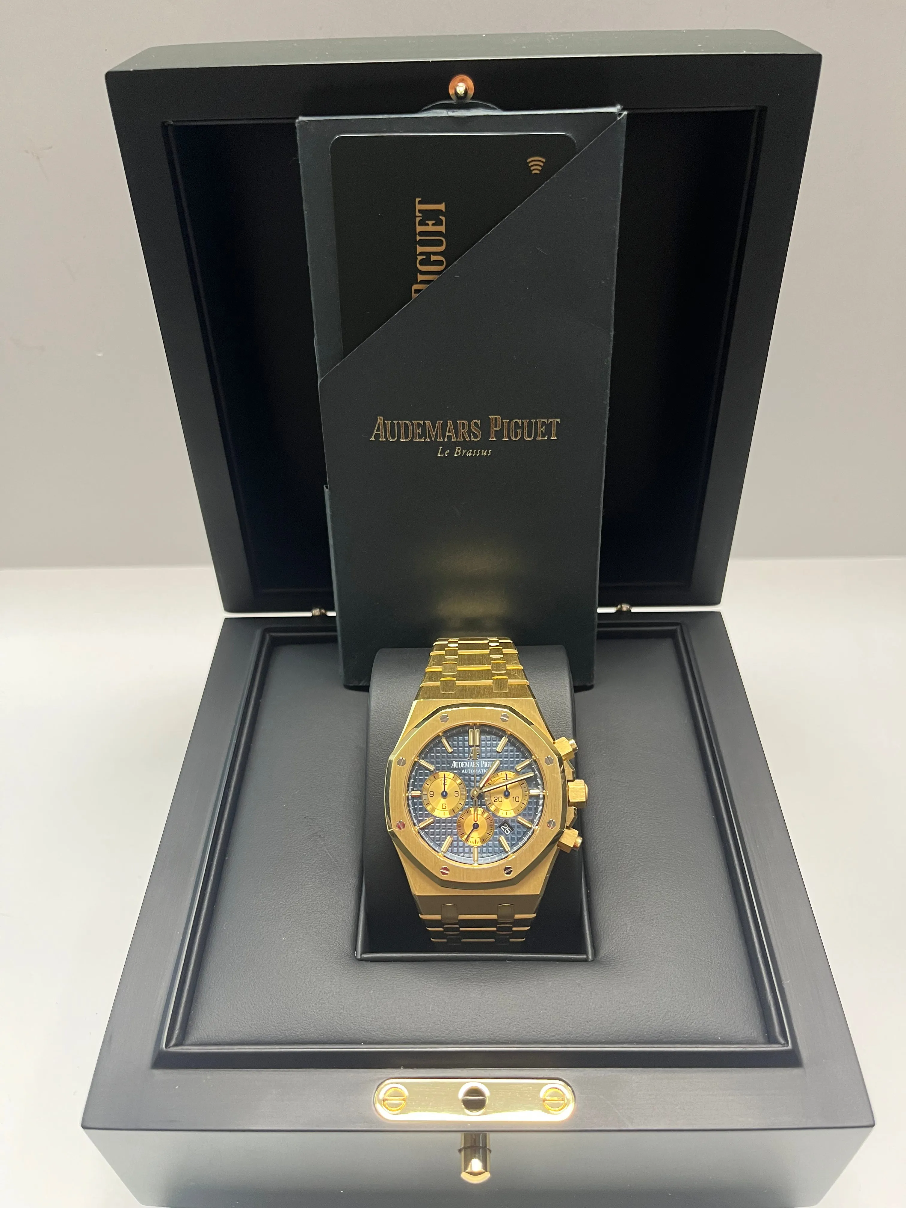 Audemars Piguet Royal Oak Selfwinding Chronograph 42mm/ 18k Yellow Gold/ Blue Dial/ Yellow Sub-Dials (Ref # 26331BA.OO.1220BA.01)