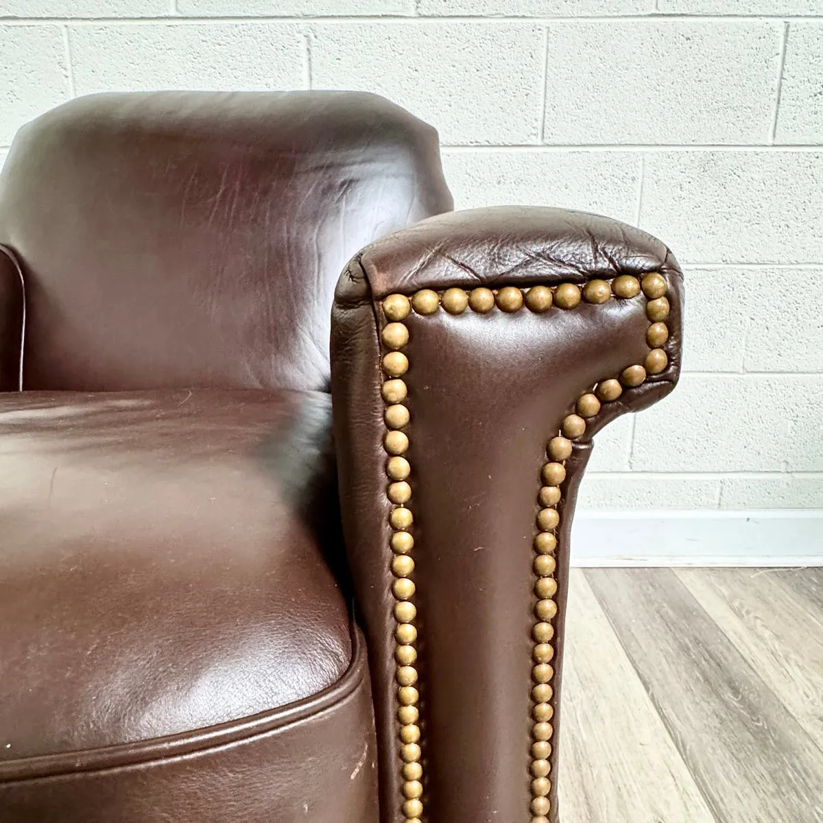 Brown Leather Club Chai
