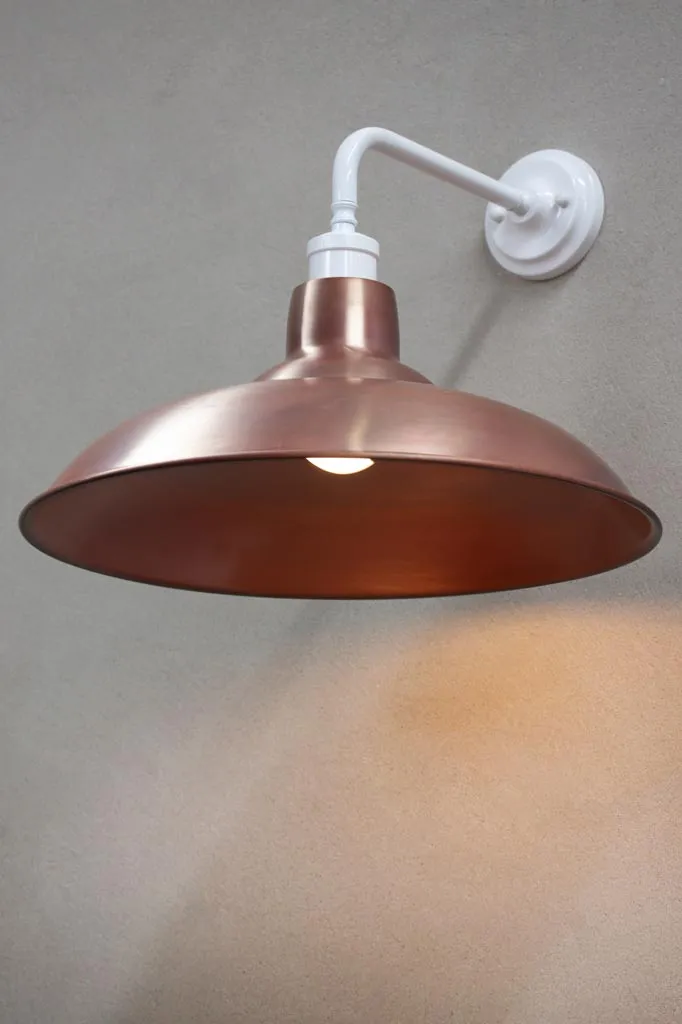 Bullpit Wall Light