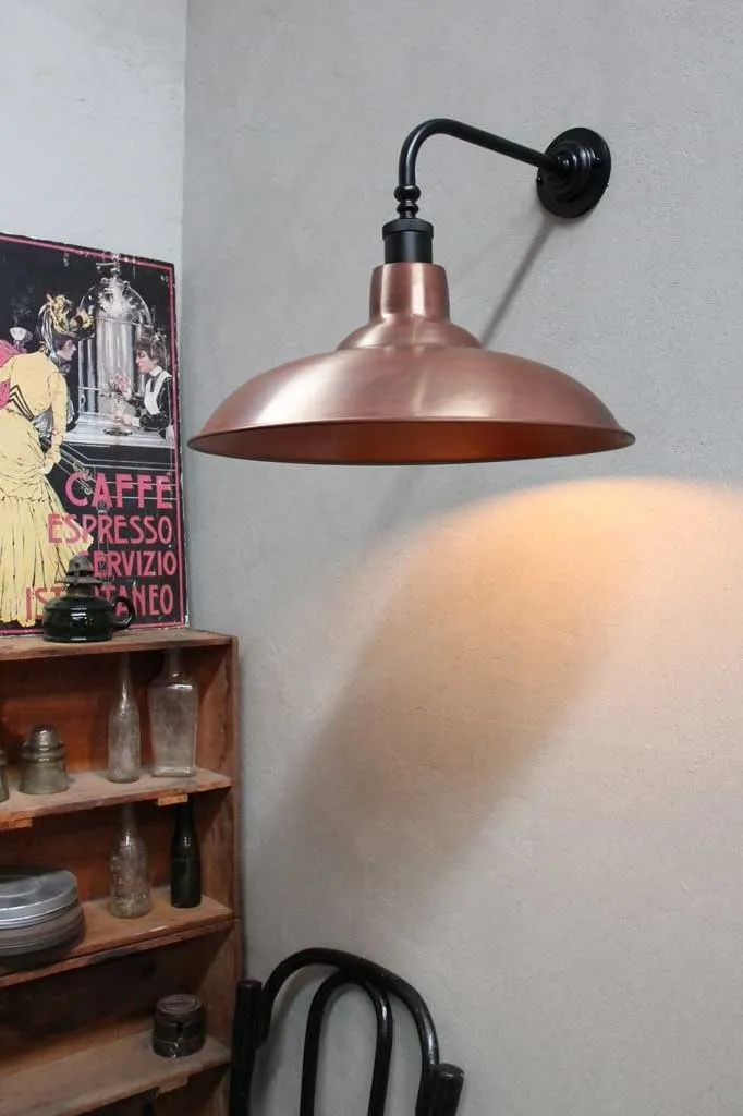 Bullpit Wall Light