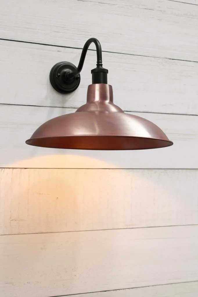 Bullpit Wall Light