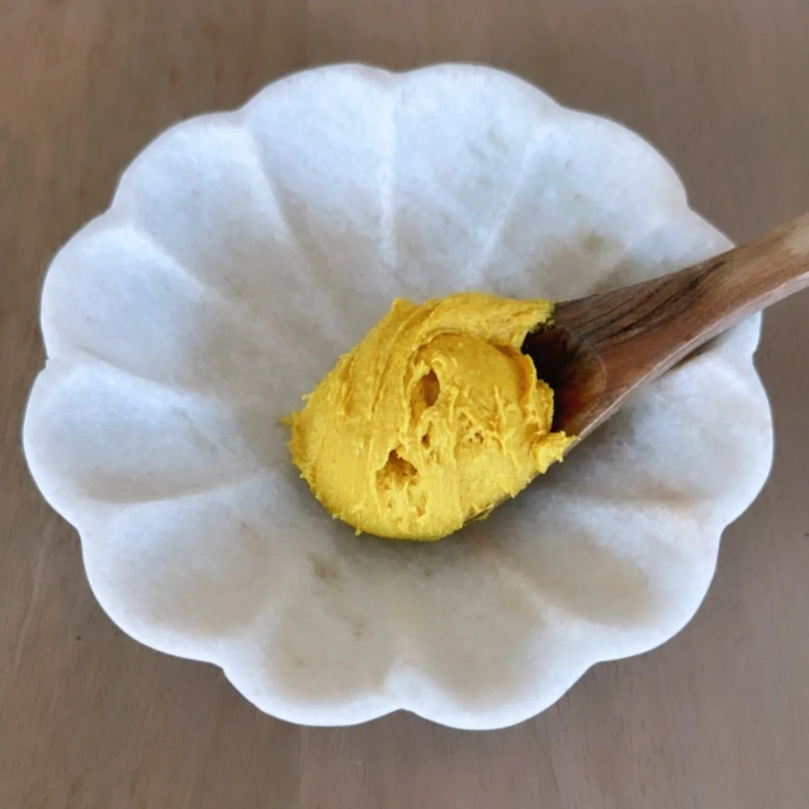 Daily Glow Turmeric   Brown Sugar Face & Body Scrub