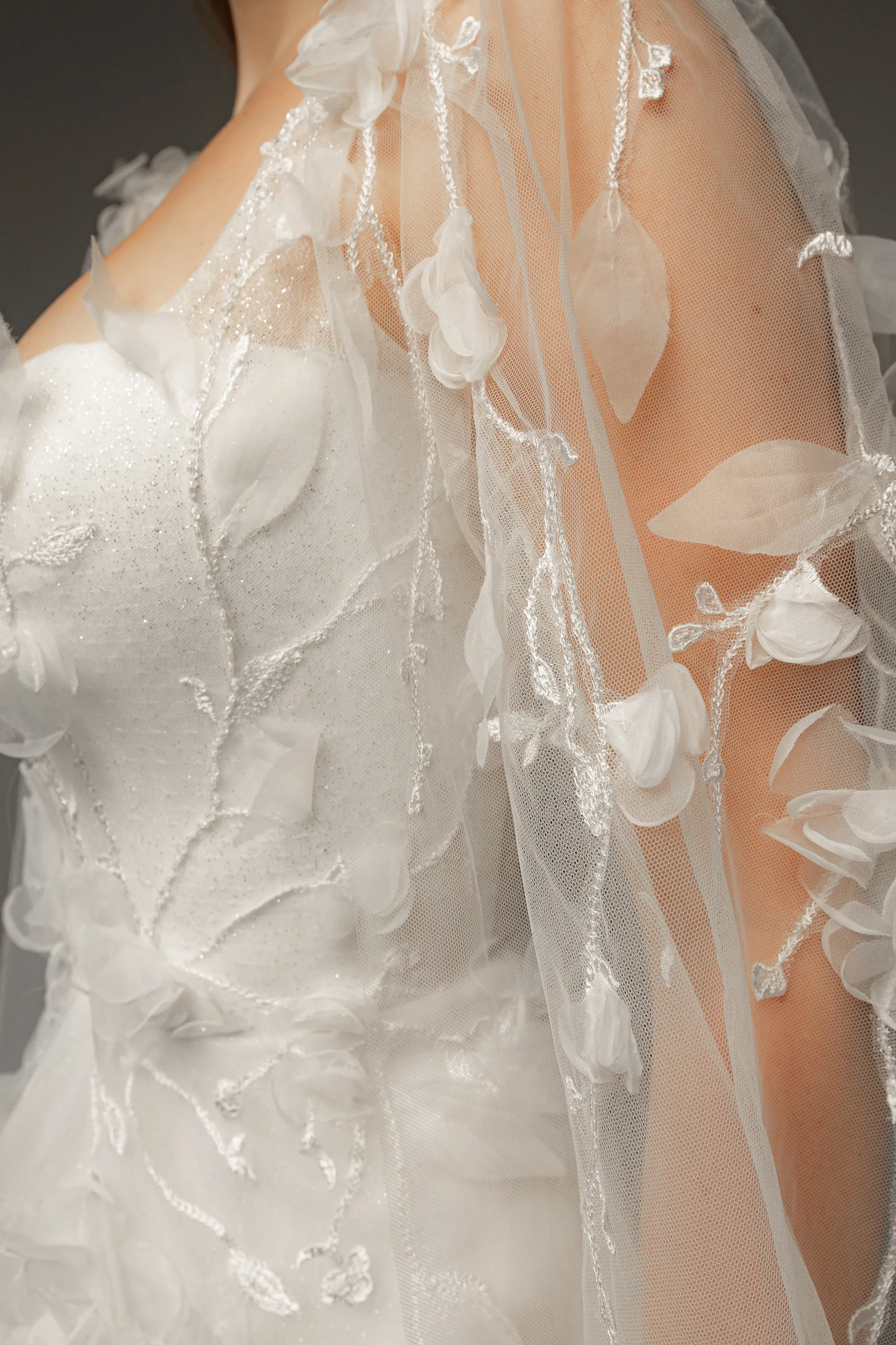 Floral Lace Wedding Dress Chyanne with Detachable Wings