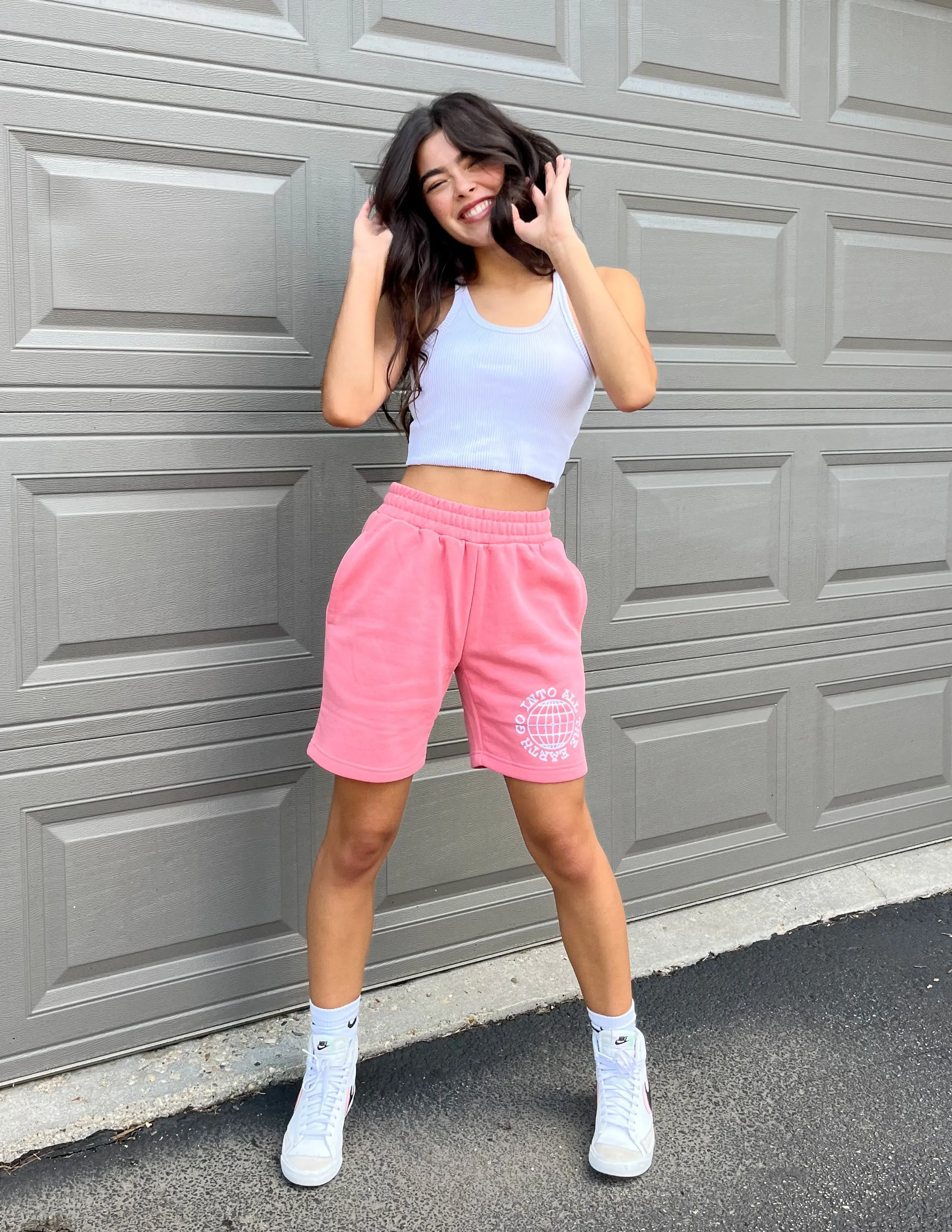 Go Into All The Earth Pink Unisex Short
