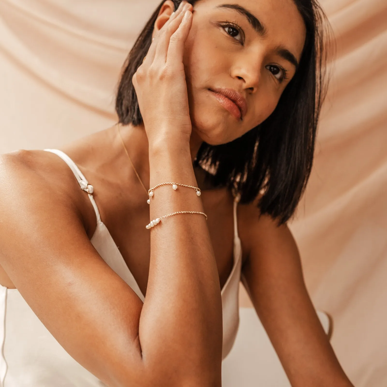 Ocean • Hanging Pearl Bracelet