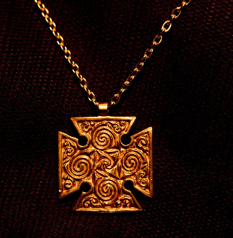 Square celtic cross, double sided - C-04